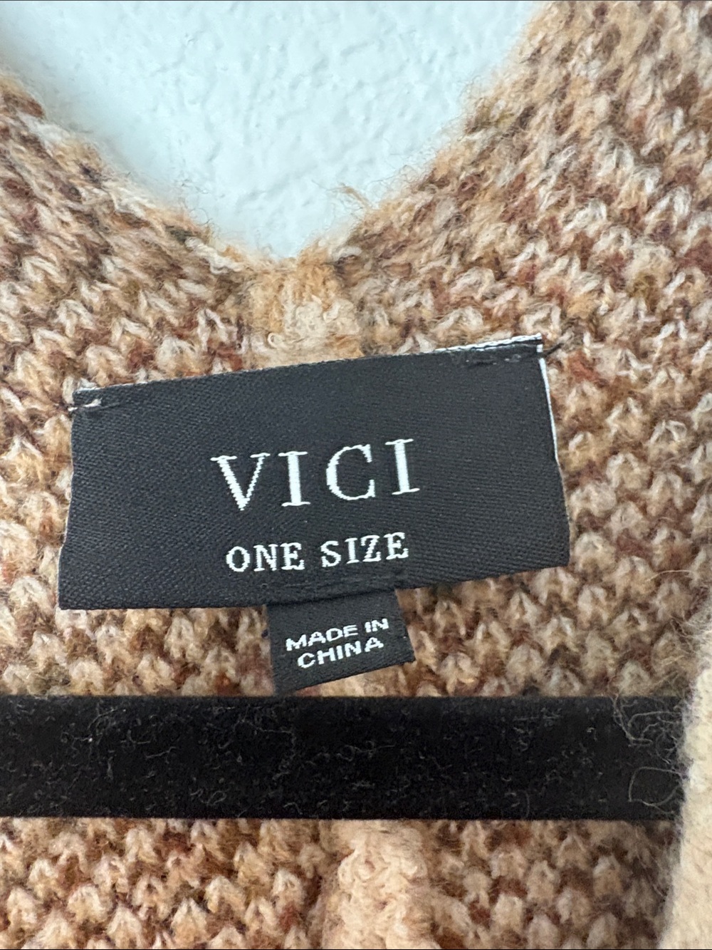 VICI Collection Neutral Colorblock Open Front Knit Poncho Ruana OS - Picture 2 of 8